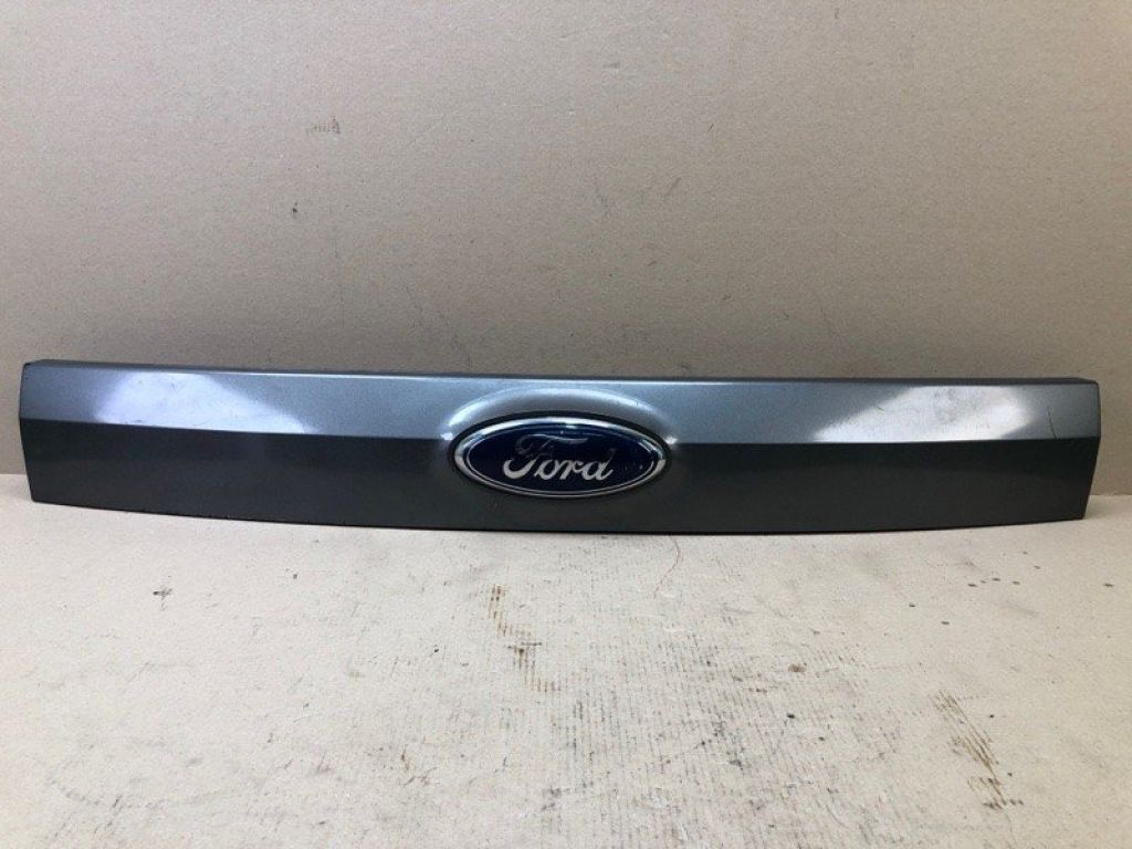 7T4Z-13508-APTM | накладка кришки багажника FORD EDGE 06-14