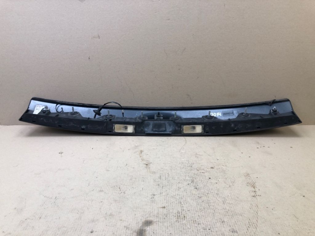 7T4Z-13508-APTM | накладка кришки багажника FORD EDGE 06-14 - Фото 3
