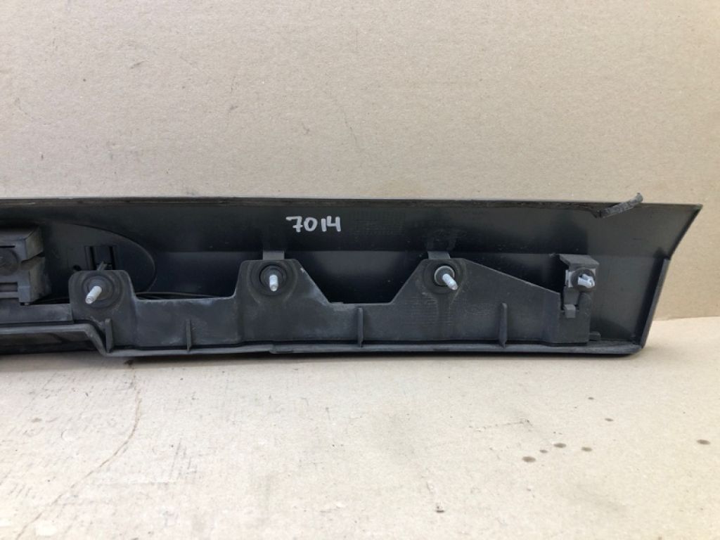 7T4Z-13508-APTM | накладка кришки багажника FORD EDGE 06-14 - Фото 5