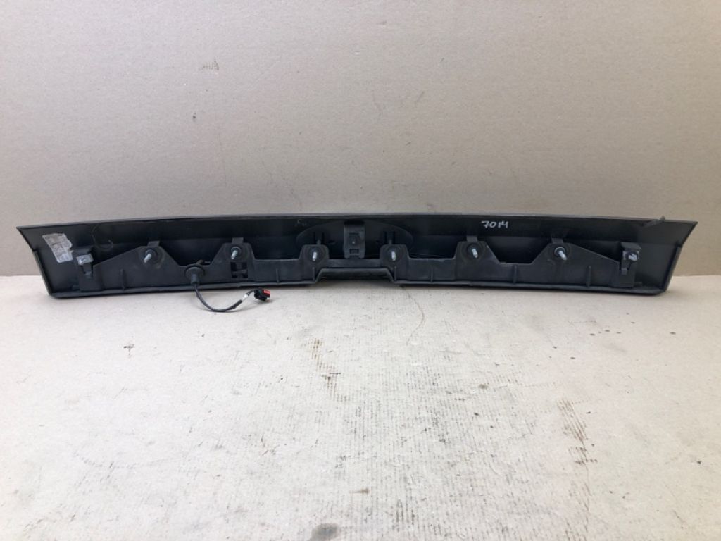 7T4Z-13508-APTM | накладка кришки багажника FORD EDGE 06-14 - Фото 10