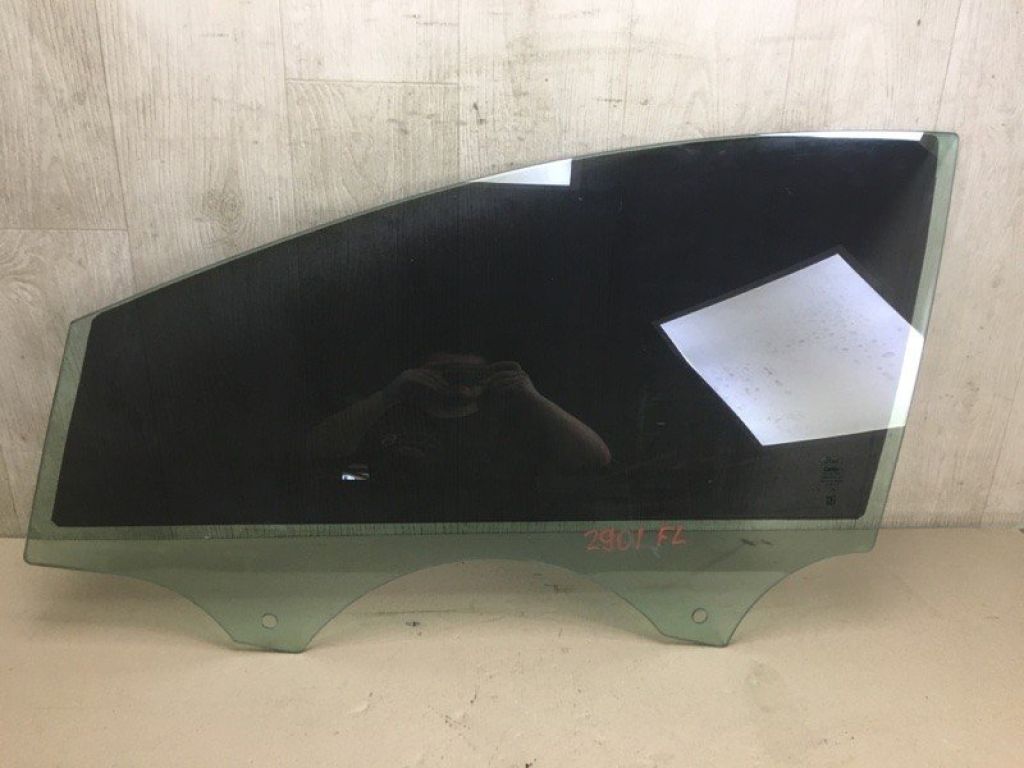 F1EZ-5821411-A | Стекло двери передн. лев. FORD FOCUS 10-18