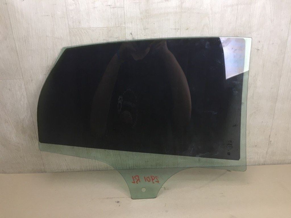 CP9Z-5825713-A | Скло дверей задн. лів. FORD FOCUS 10-18 - Фото 3