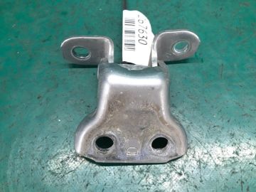 Петля двери нижняя передн. прав. TOYOTA RAV4 05-12