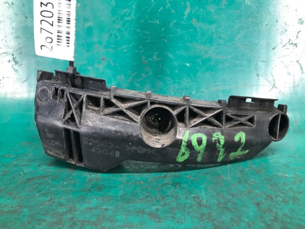 52562-42041 | Кронштейн заднего бампера прав. TOYOTA RAV4 05-12