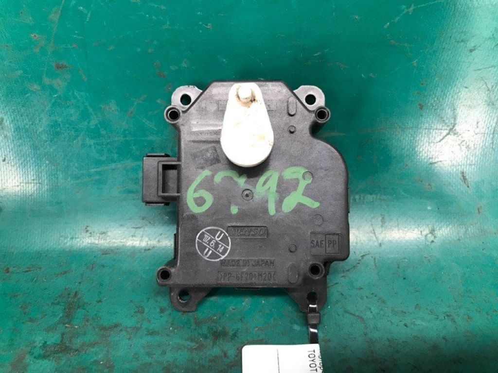 87106-42130 | Моторчик заслінки пічки TOYOTA RAV4 05-12 - Фото 2