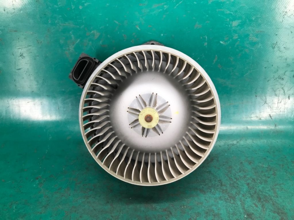 87103-42090 | Моторчик пічки TOYOTA RAV4 05-12