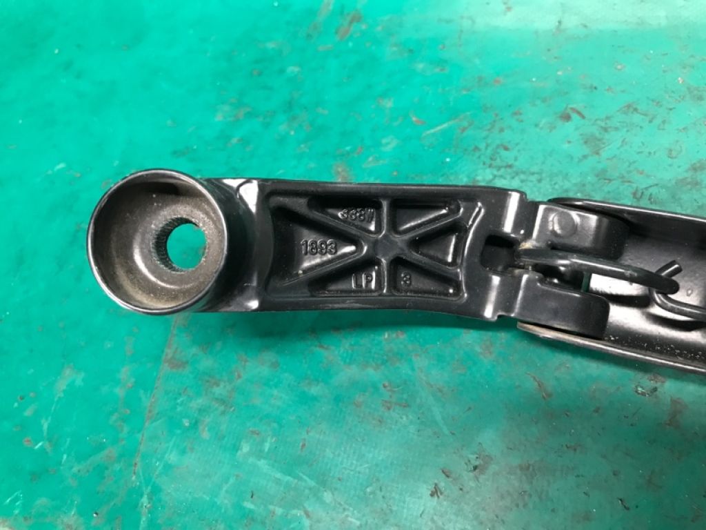 85211-42110 | Поводок стеклоочистителя передний прав. TOYOTA RAV4 05-12 - Фото 3