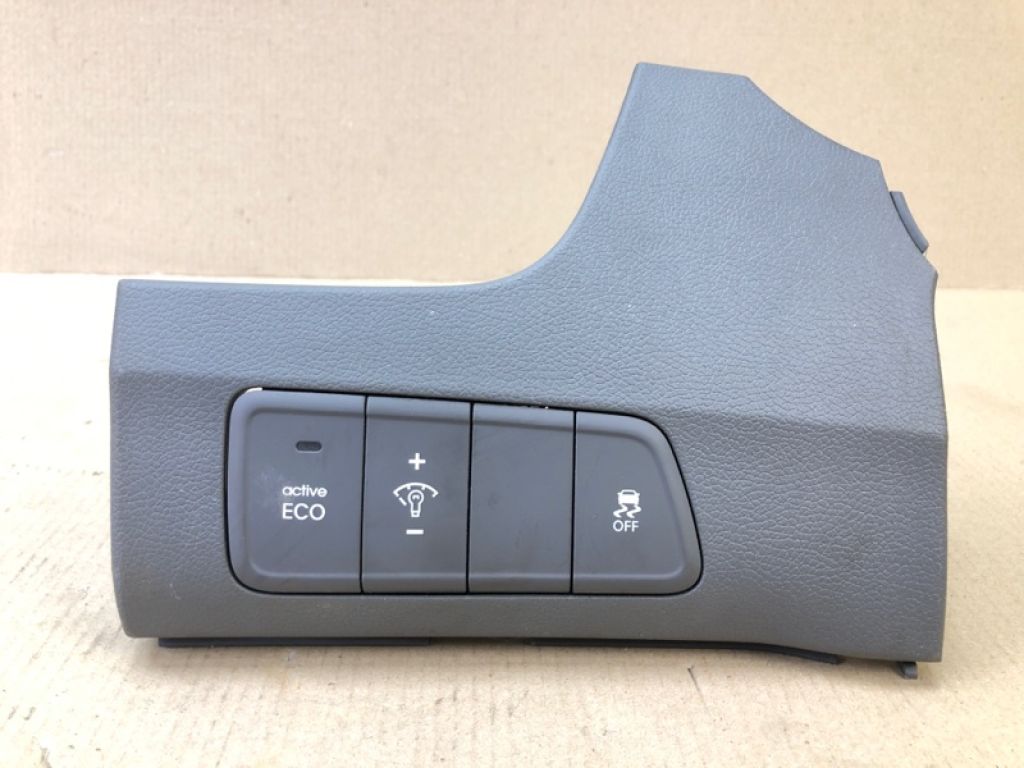 93310-3X100 | Блок кнопок торпедо HYUNDAI ELANTRA MD 10-15