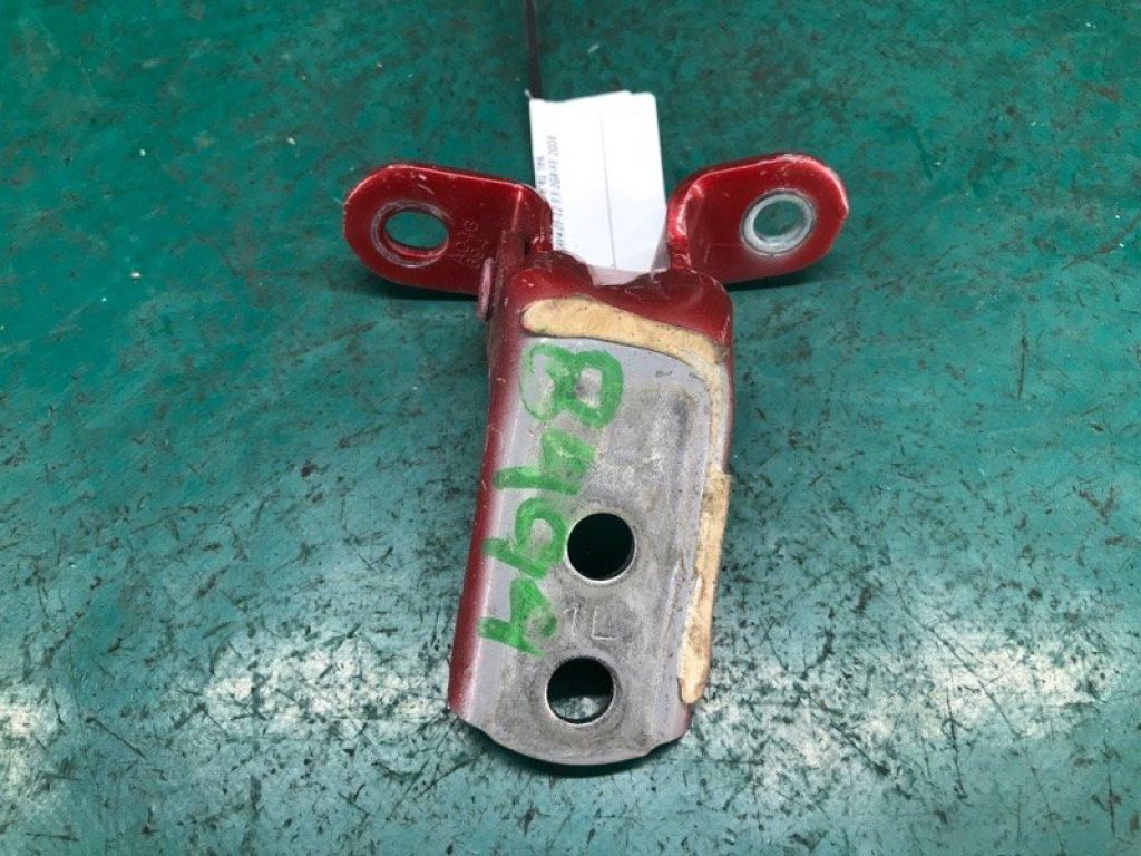 68720-12151 | Петля двери верхняя передн. лев. TOYOTA RAV4 05-12