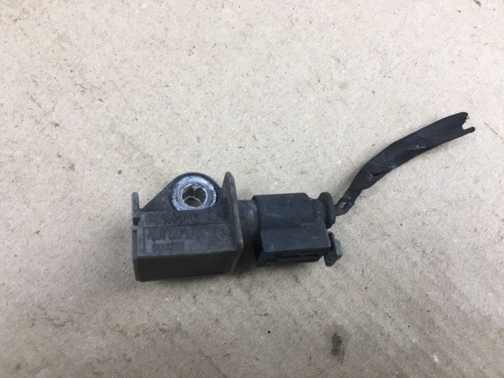 4896011AB | Датчик удара передн. DODGE JOURNEY 08-20