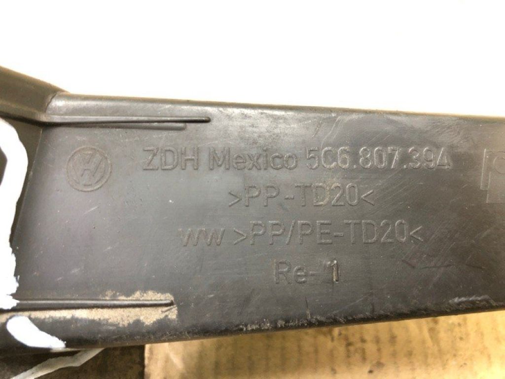 5C6 807 394 | Кронштейн заднего бампера прав. VOLKSWAGEN JETTA USA 10-17 - Фото 5