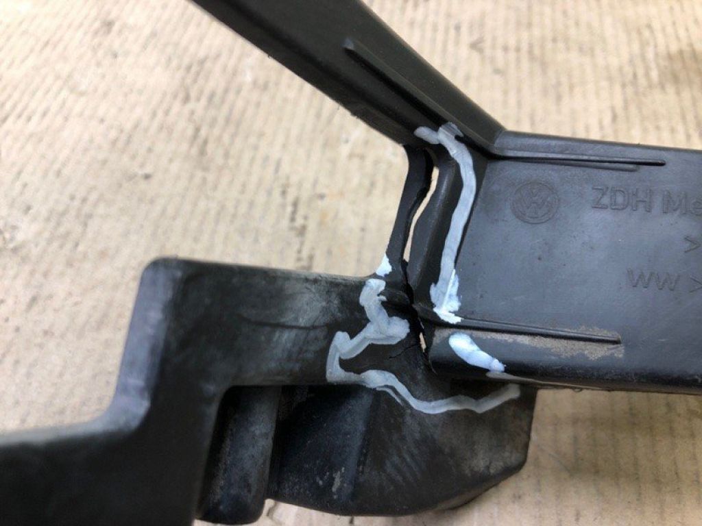 5C6 807 394 | Кронштейн заднего бампера прав. VOLKSWAGEN JETTA USA 10-17 - Фото 6