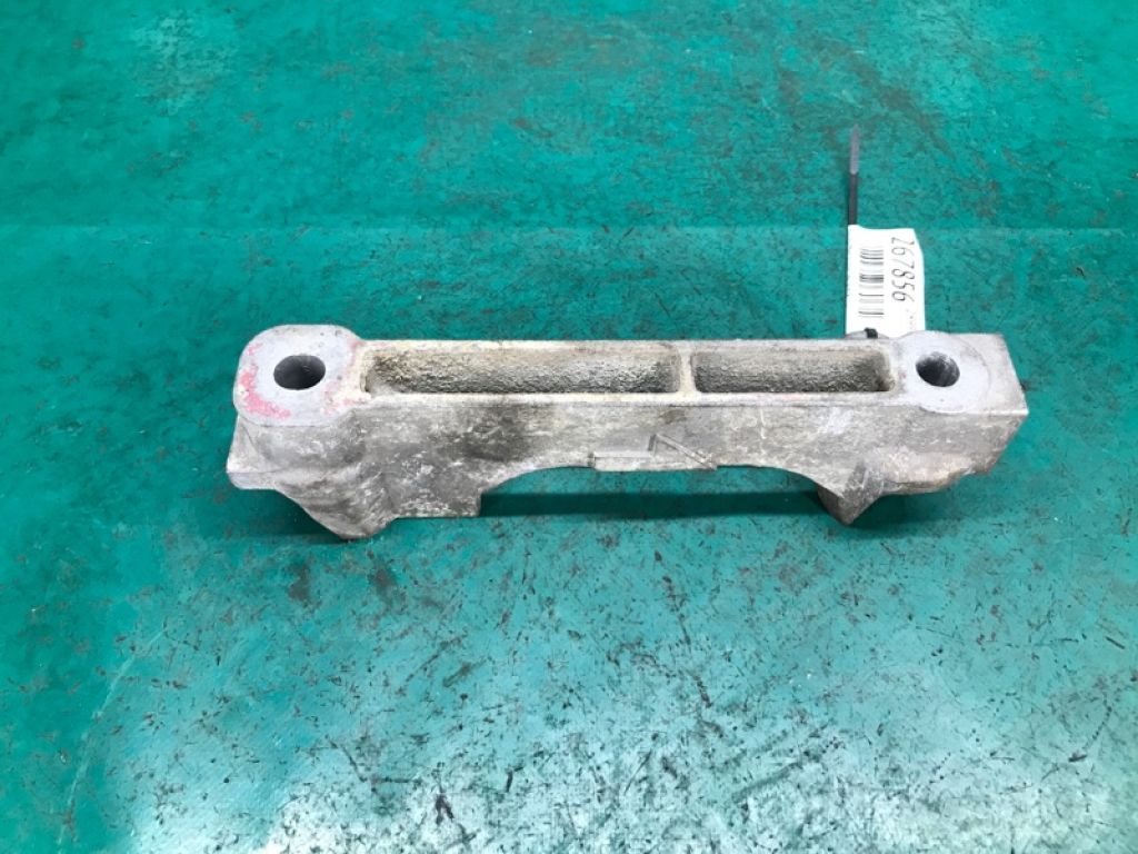 12341-26010 | Кронштейн опоры двигателя TOYOTA RAV4 05-12 - Фото 4