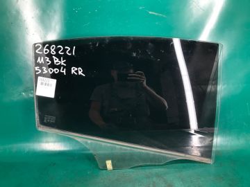 Скло дверей задн. прав. MAZDA 3 BK 03-08