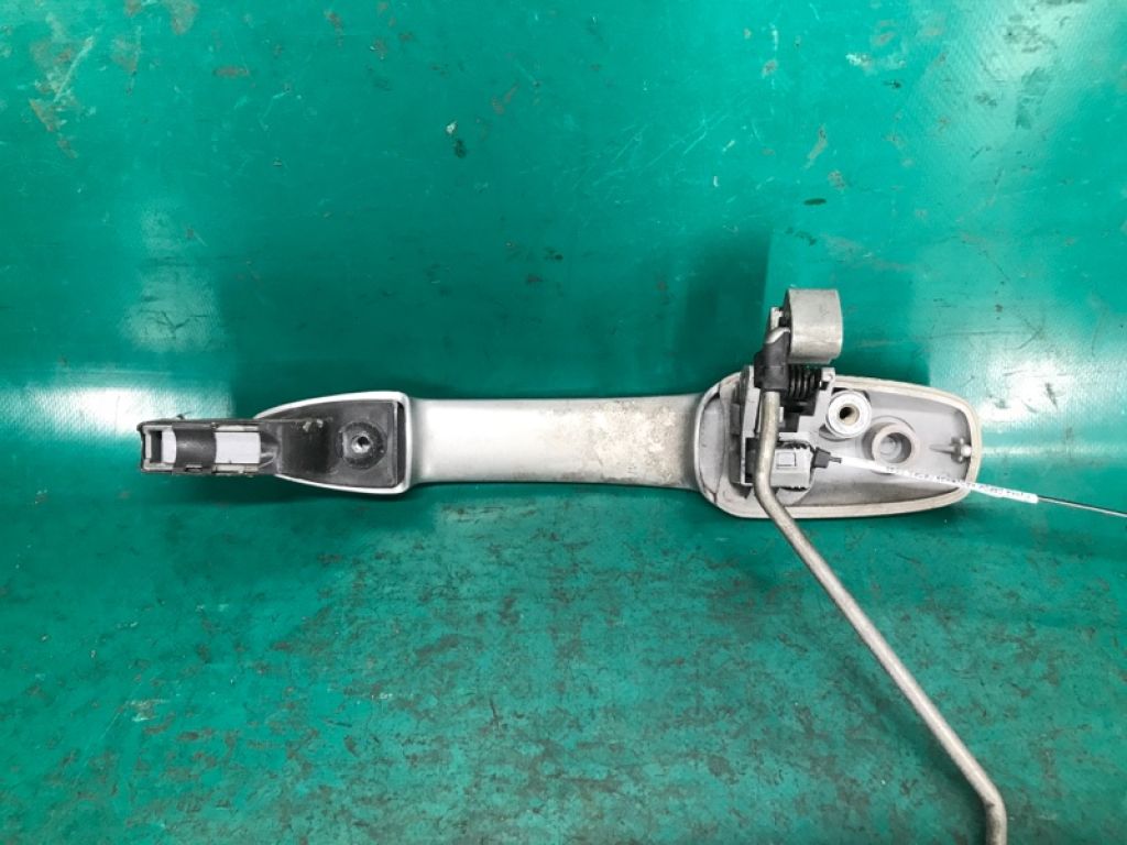 GJ6A-58-410D67 | Ручка двері зовнішня передн. прав. MAZDA 3 BK 03-08 - Фото 4