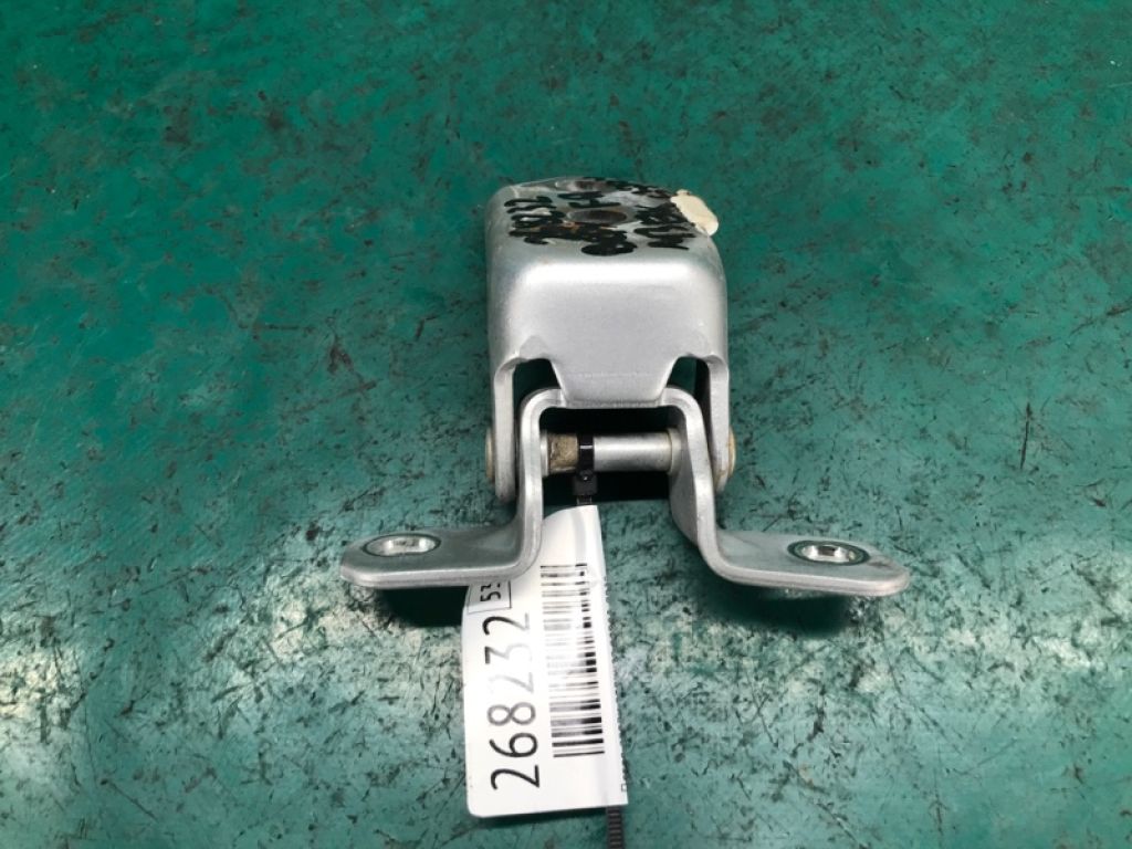 F151-58-210 | Петля двері верхня передн. прав. MAZDA 3 BK 03-08 - Фото 4