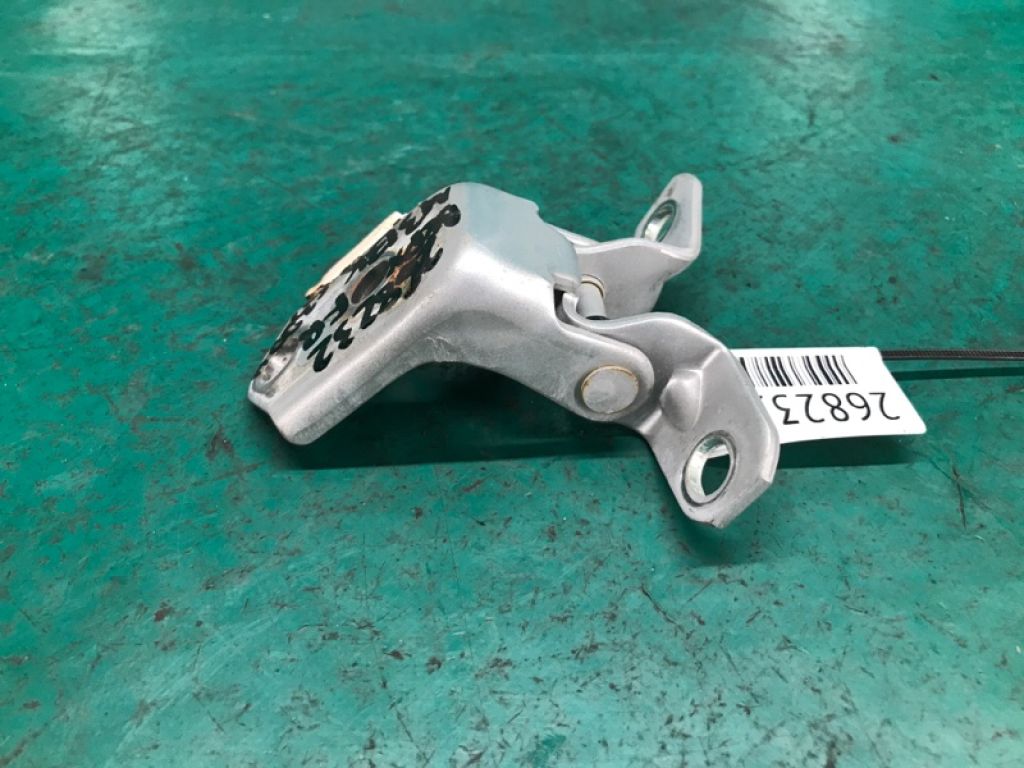 F151-58-210 | Петля двері верхня передн. прав. MAZDA 3 BK 03-08 - Фото 5