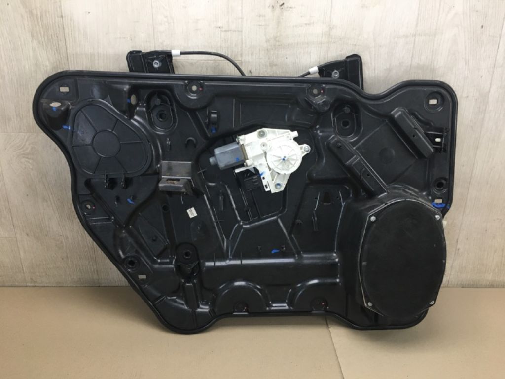 68043735AA | Склопідйомник передн. лів. DODGE JOURNEY 08-20