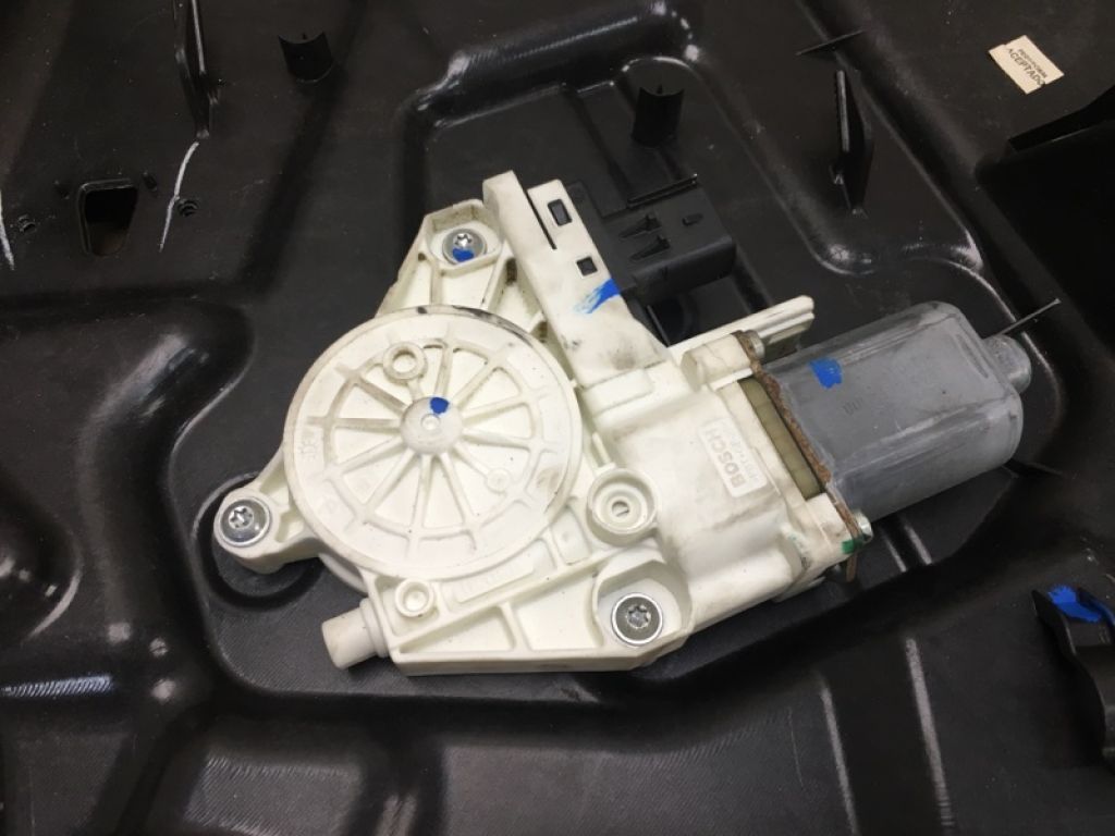 68043735AA | Склопідйомник передн. лів. DODGE JOURNEY 08-20 - Фото 3