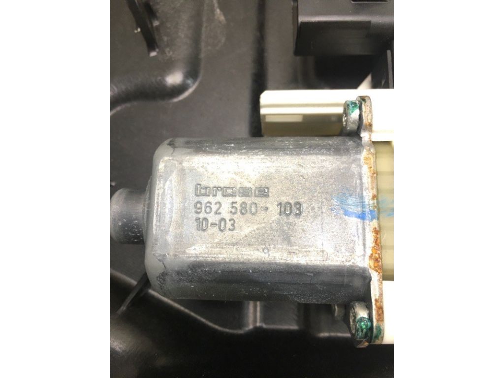 68043734AA | Склопідйомник передн. прав. DODGE JOURNEY 08-20 - Фото 4