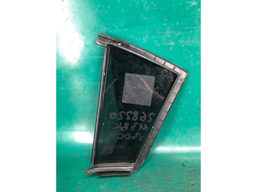 BN8V-72-661A | Скло дверей глухе задн. прав. MAZDA 3 BK 03-08 - Фото 3