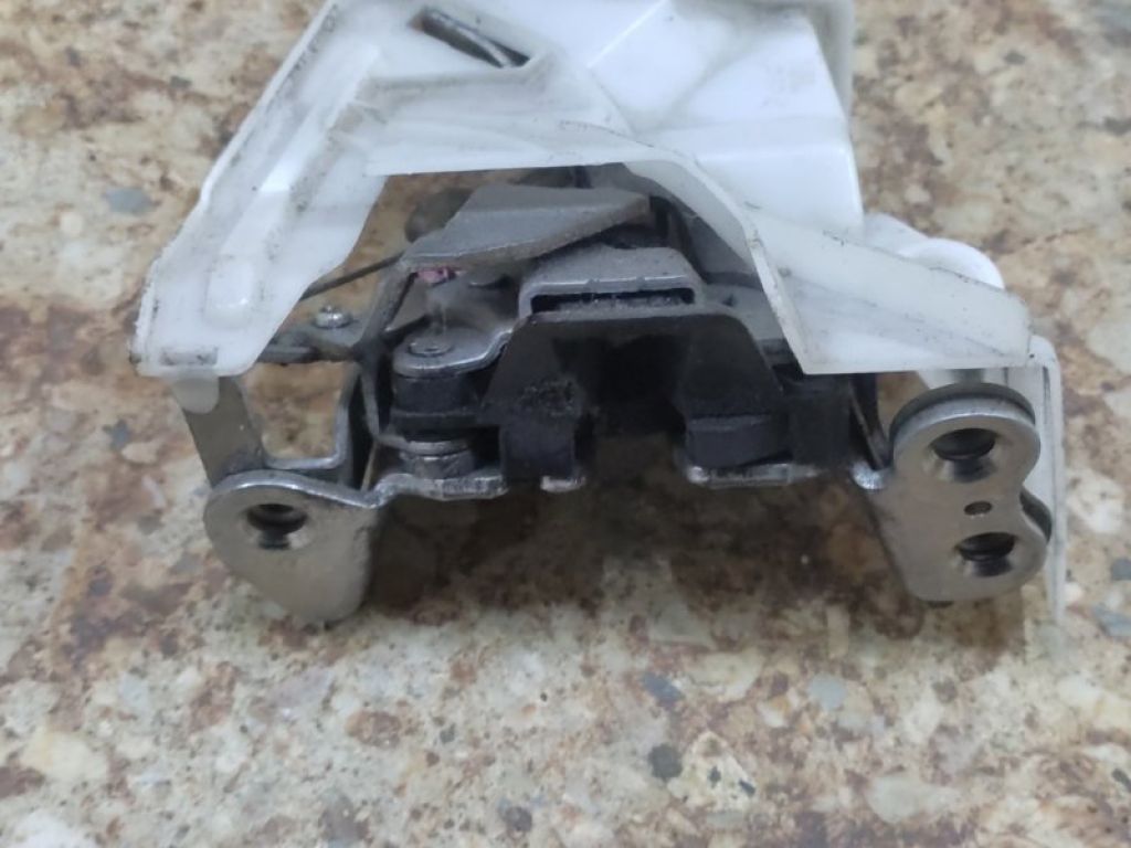 69380-08030 | Замок двери боковой задн. лев. TOYOTA SIENNA 11-16 - Фото 5