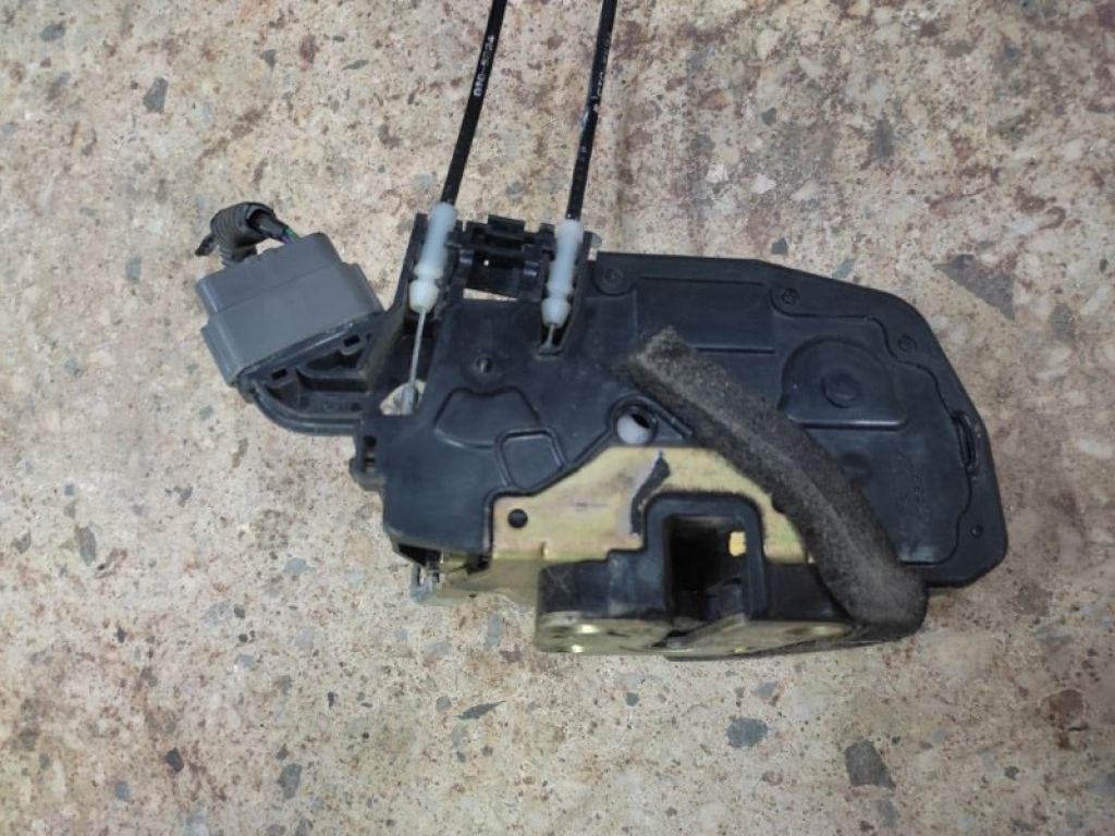 80500-EH100 | Замок двери передн. прав. INFINITI M35/M45 04-10 - Фото 4