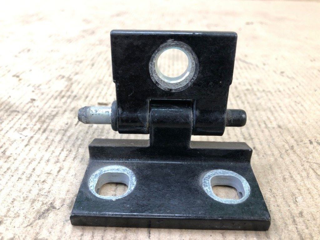 30784904 | Петля двери нижняя задн. прав. VOLVO S60 00-09