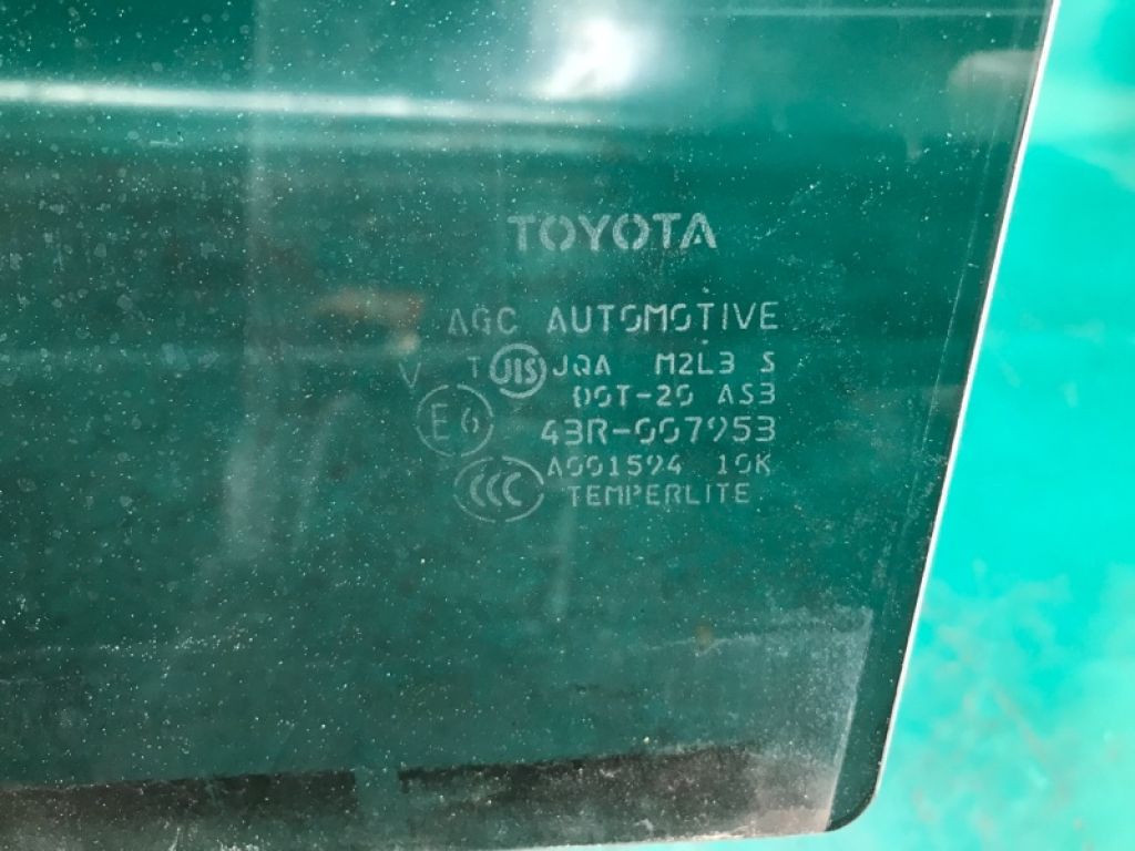 68103-42110 | Стекло двери задн. прав. TOYOTA RAV4 05-12 - Фото 2