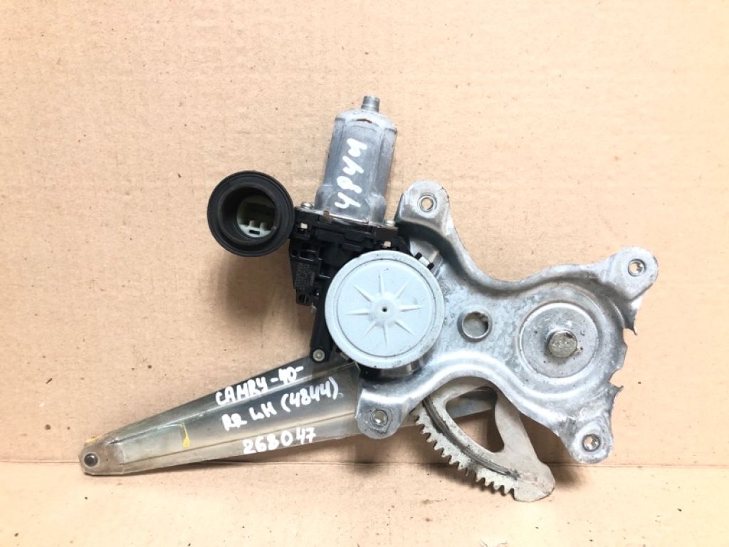 69804-06110 | Склопідйомник задн. лів. TOYOTA CAMRY 40 06-11