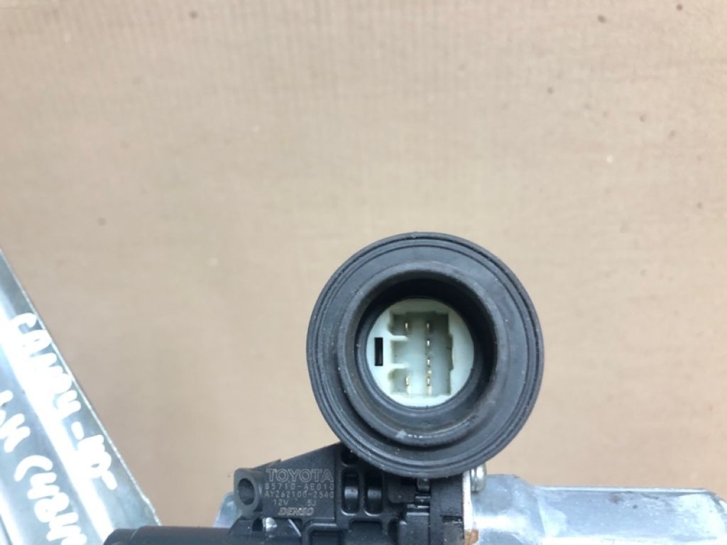 69804-06110 | Склопідйомник задн. лів. TOYOTA CAMRY 40 06-11 - Фото 2