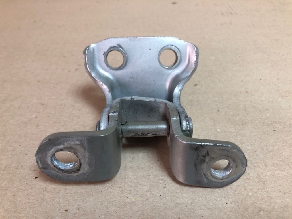 68730-AC010 | Петля двери нижняя передн. прав. TOYOTA CAMRY 40 06-11 - Фото 2