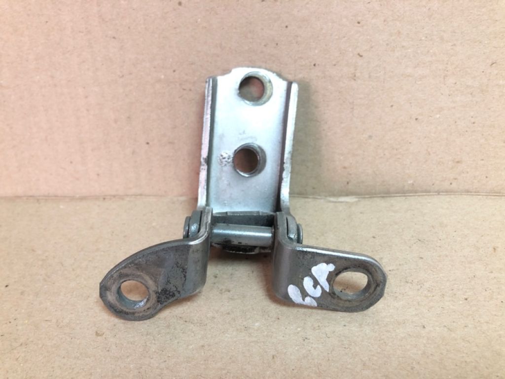 68780-02050 | Петля двері нижня задн. лів. TOYOTA CAMRY 40 06-11 - Фото 2