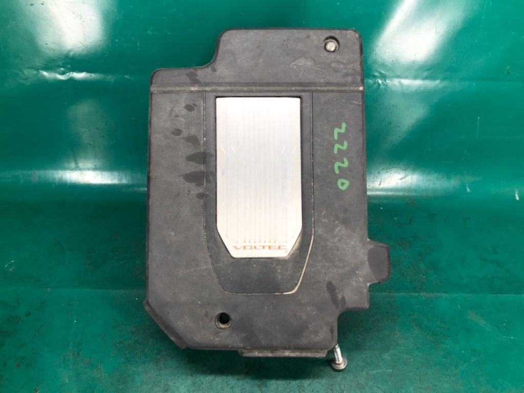 22886718 | Накладка двигателя декоративная CHEVROLET VOLT 10-15