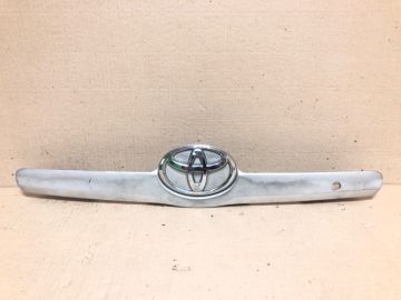 Панель подсветки номера TOYOTA CAMRY 40 06-11