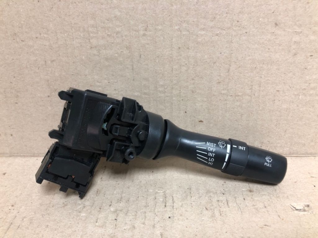 84652-04141 | Підрульовий перемикач прав. TOYOTA CAMRY 40 06-11
