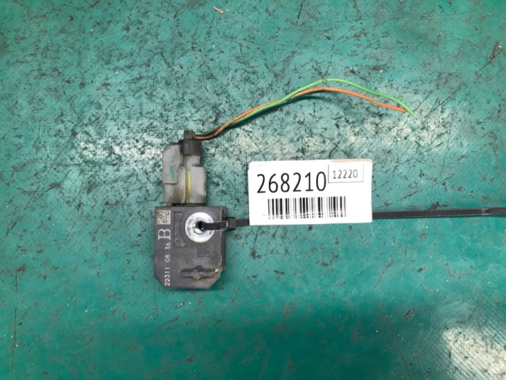 13502577 | Датчик удару передн. прав. CHEVROLET VOLT 10-15