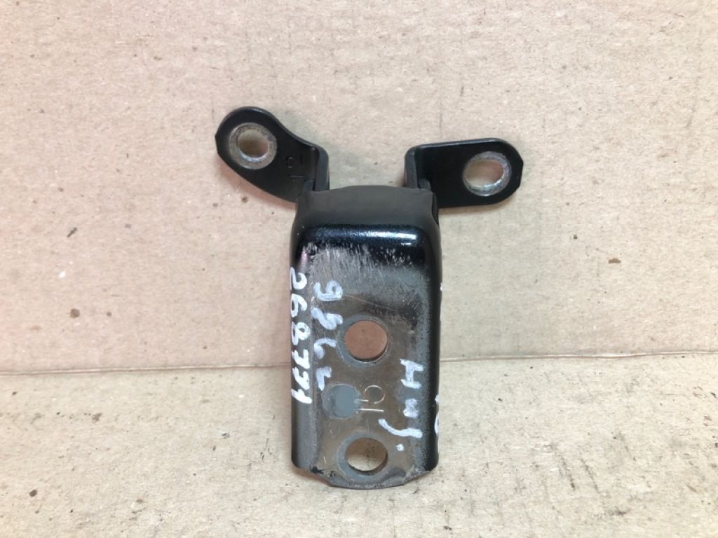 68780-02050 | Петля двери нижняя задн. лев. TOYOTA CAMRY 40 06-11