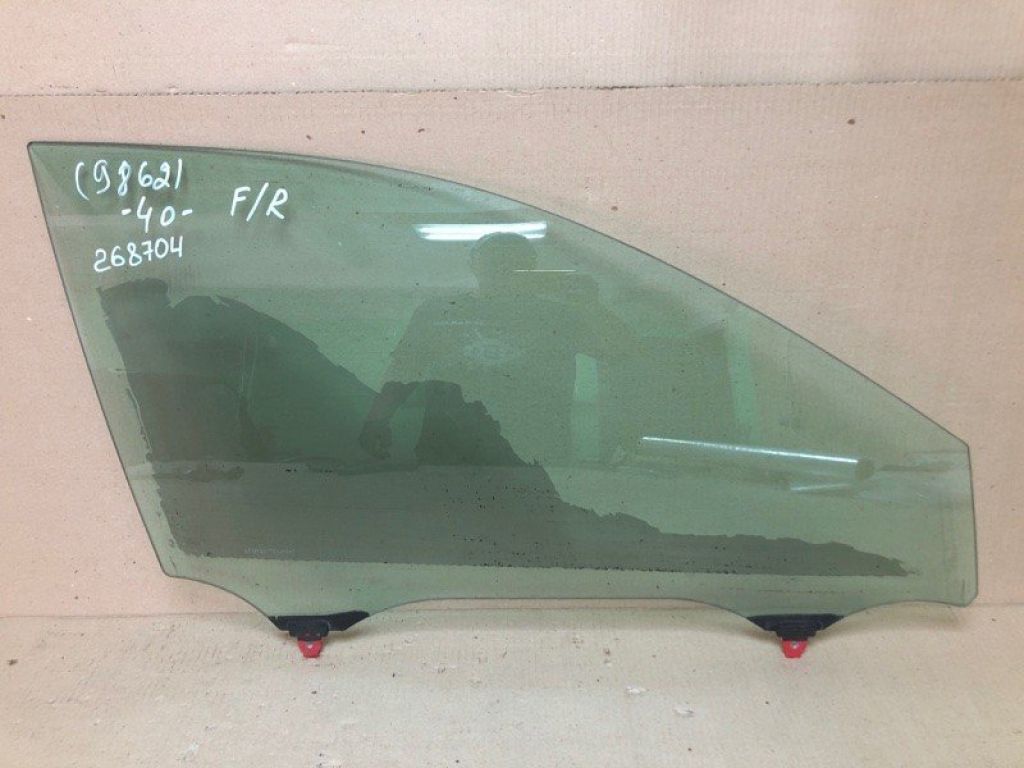 68101-06080 | Скло дверей передн. прав. TOYOTA CAMRY 40 06-11