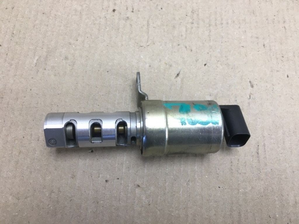 PE01-14-420 | Клапан изменения фаз ГРМ MAZDA 6 GJ 12-