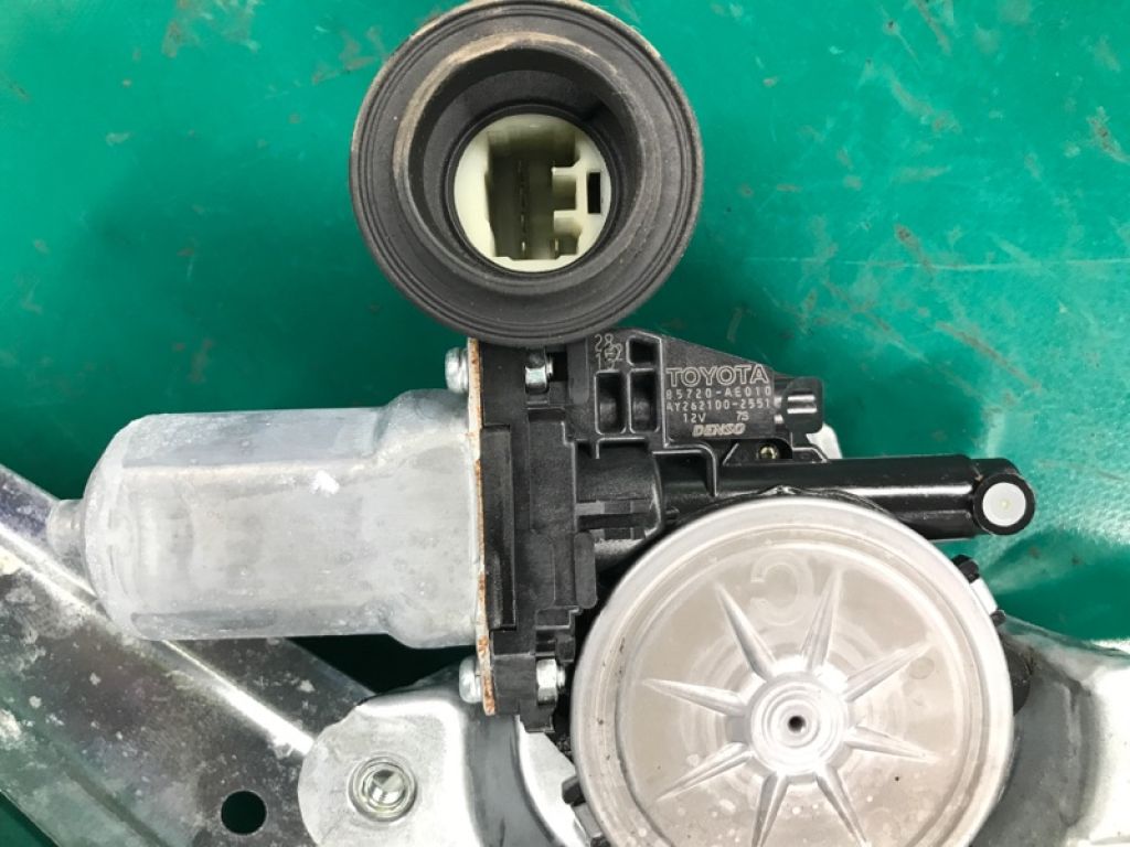 69803-06140 | Склопідйомник задн. прав. TOYOTA CAMRY 55 14-17 - Фото 2