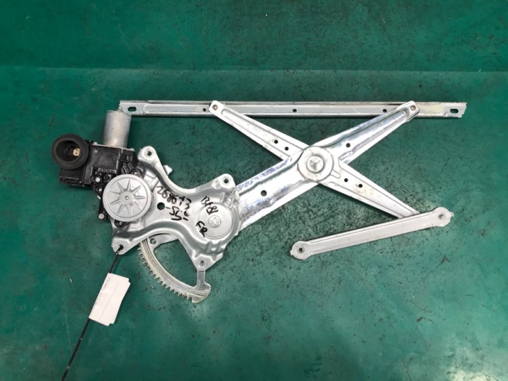 69801-06080 | Стеклоподъемник передн. прав. TOYOTA CAMRY 55 14-17