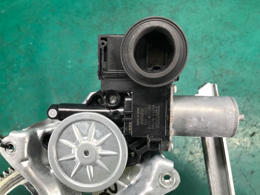 69801-06080 | Стеклоподъемник передн. прав. TOYOTA CAMRY 55 14-17 - Фото 3