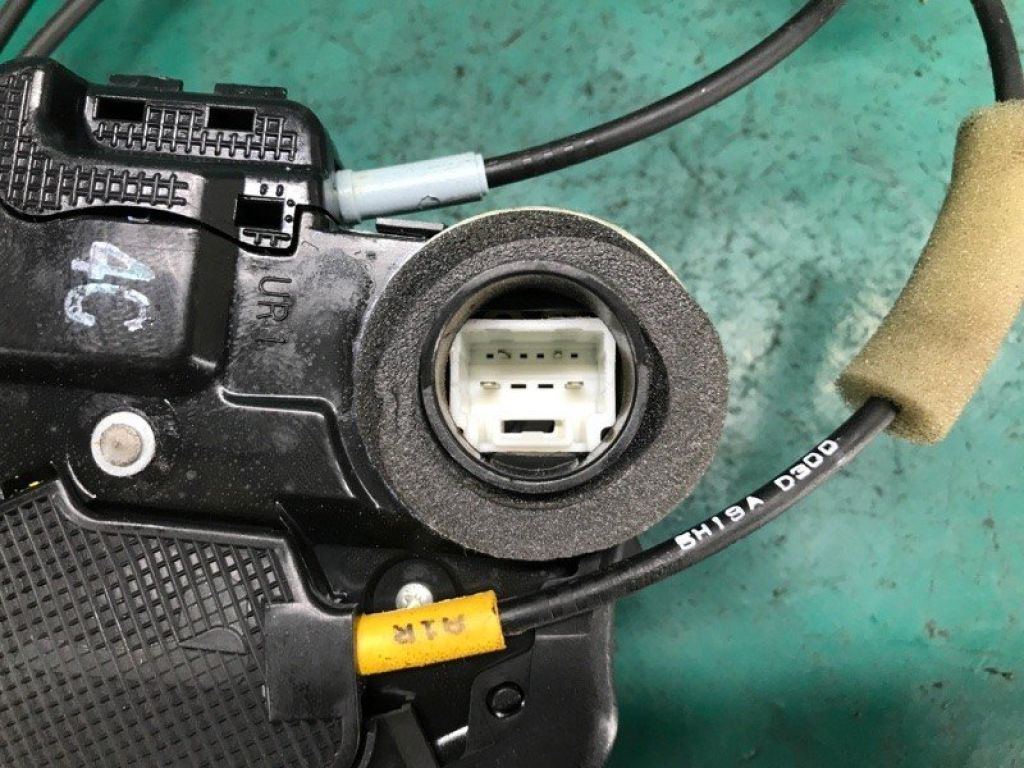 69050-06100 | Замок двері задн. прав. TOYOTA CAMRY 55 14-17 - Фото 6