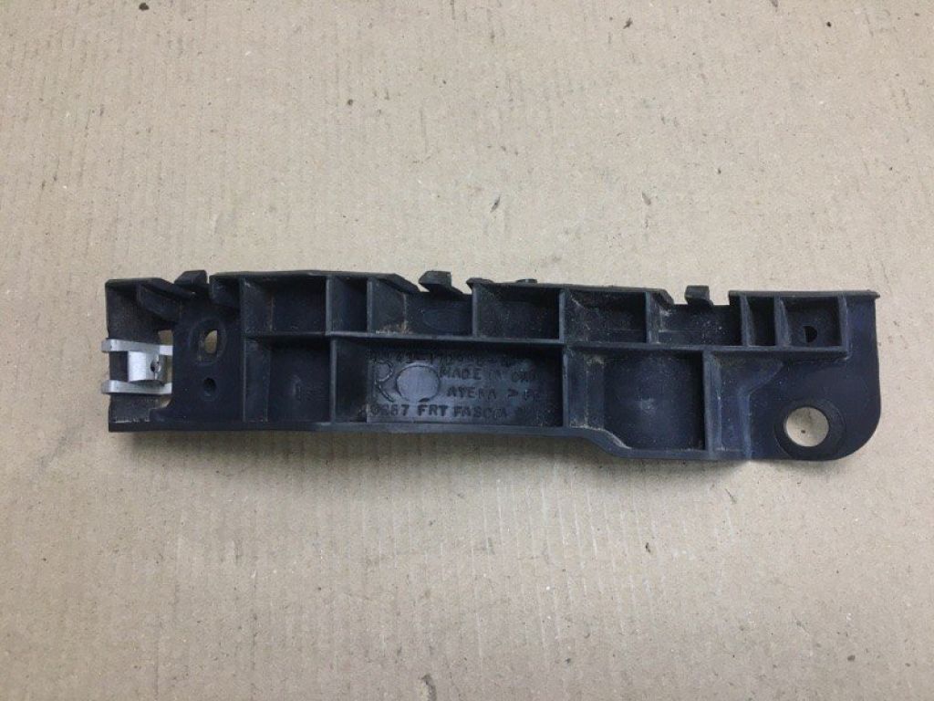 7T4Z-17E814-A | Кронштейн переднего бампера прав. FORD EDGE 06-14 - Фото 2