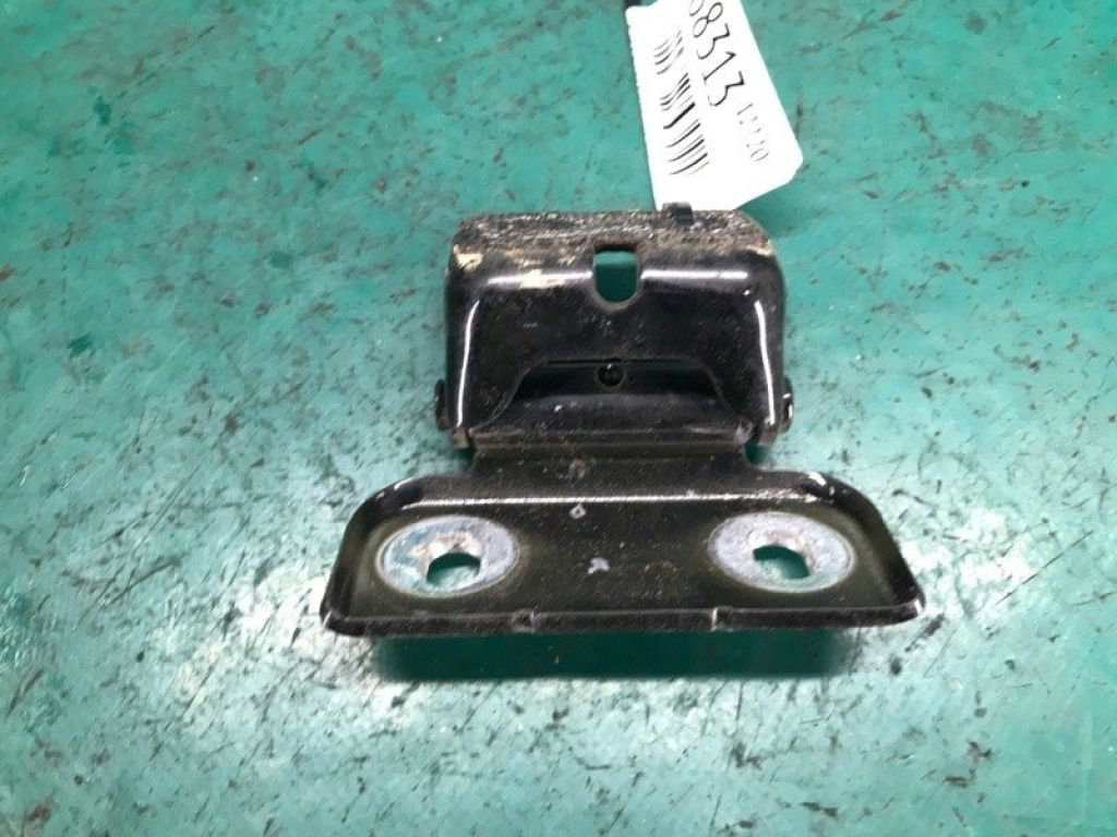 20967986 | Петля крышки багажника лев. CHEVROLET VOLT 10-15