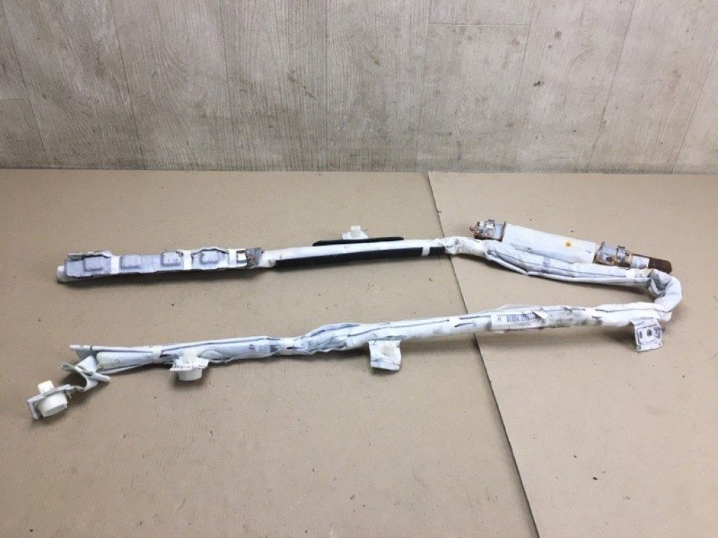 62170-76010 | Подушка безопасности (штора) прав. LEXUS CT200 11-17