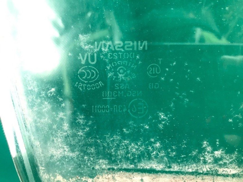 80300-3NA5A | Стекло двери передн. прав. NISSAN LEAF 10-17 - Фото 3