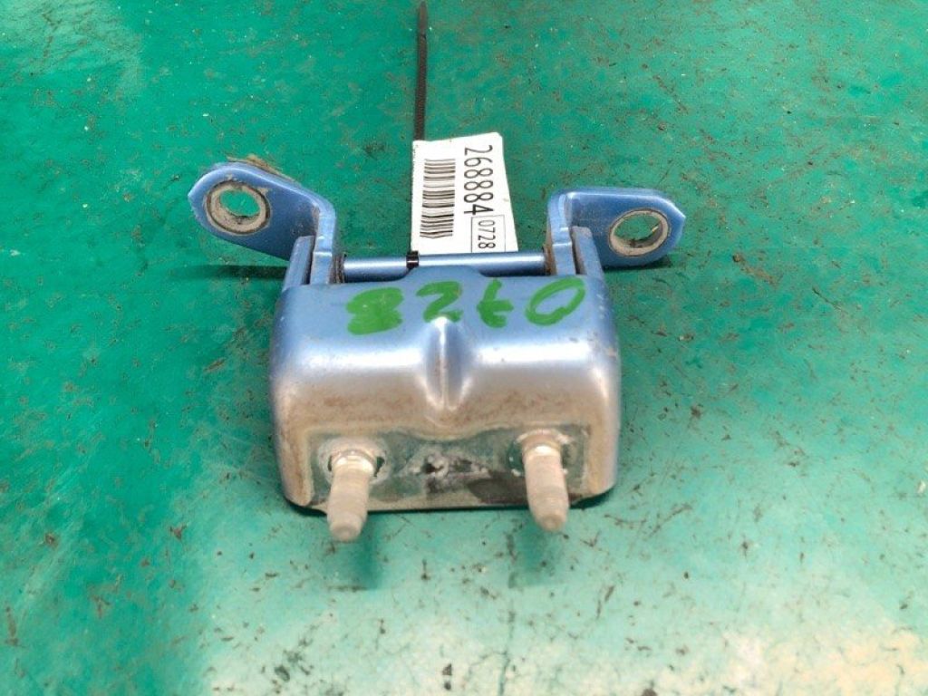 82400-3NA0A | Петля двері верхня задн. прав. NISSAN LEAF 10-17 - Фото 3