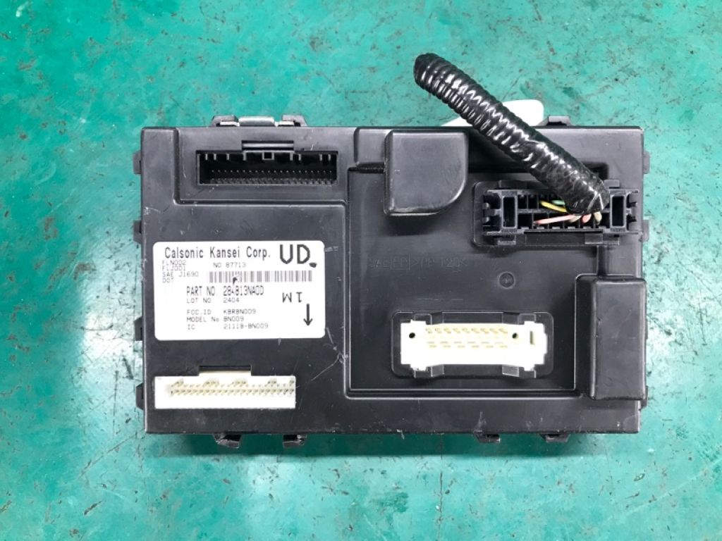 284B1-3NA0D | Блок комфорту NISSAN LEAF 10-17 - Фото 2
